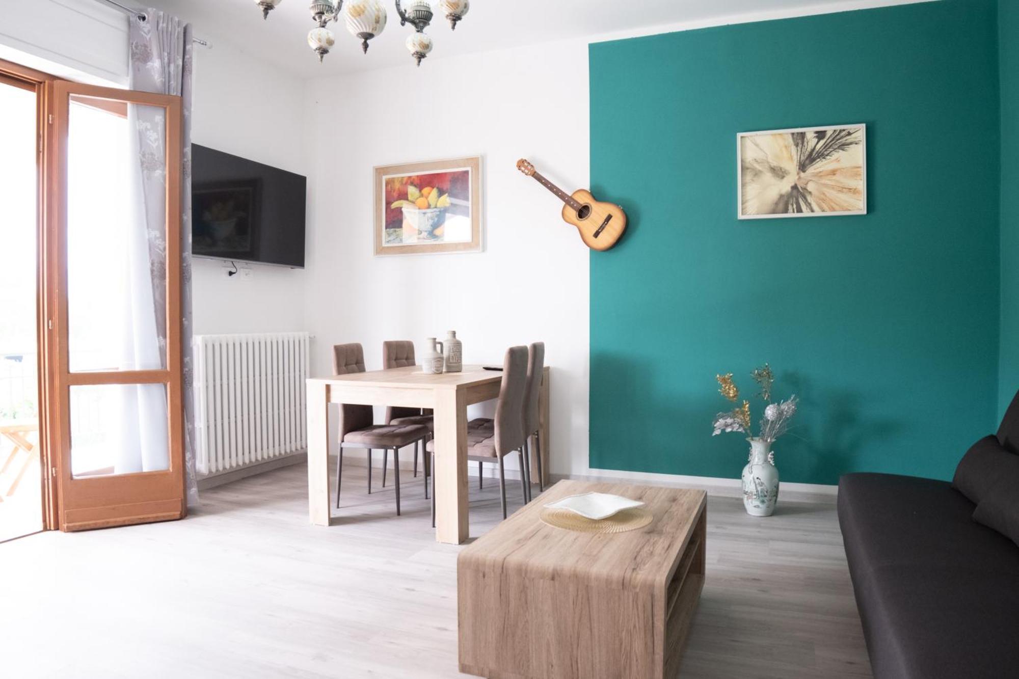 Casa Vacanze Aria Leggiuno エクステリア 写真